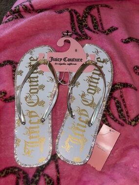 Juicy Couture Silver Metallic Logo Flip Flops with Gold Print